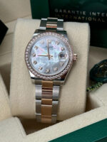 Rolex Datejust m278381-0025/0026 Mother-of-Pearl Diamond 31mm Dial Diamond-Set Bezel and Oyster Bracelet Watch - Image 9